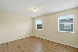 2319 Greenfield Pkwy, Austin, TX 78741 - Photo 15