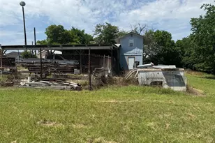 1620 N Pecos Street N, Lockhart, TX 78644 - Photo 1