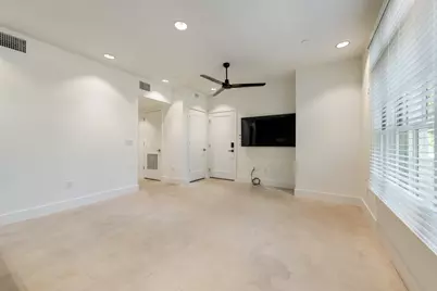 408 W 38 1/2 Street #2-1, Austin, TX 78705 - Photo 15