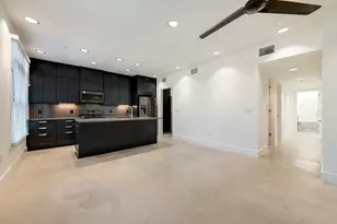 408 W 38 1/2 St, Austin, TX 78705 - Photo 7