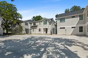 408 W 38 1/2 St, Austin, TX 78705 - Photo 37