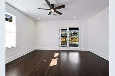 2704 Oakhurst Avenue, Austin, TX 78703 - Photo 11
