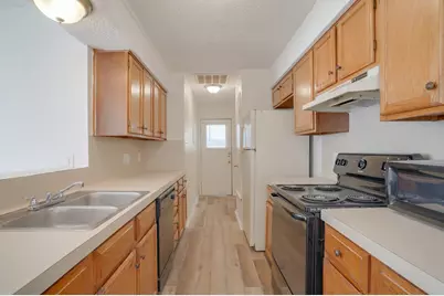 6713 Deatonhill Drive #B, Austin, TX 78745 - Photo 9