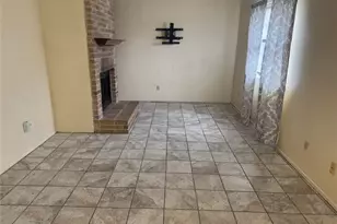 12810 E Hymeadow Dr, Austin, TX 78729 - Photo 5