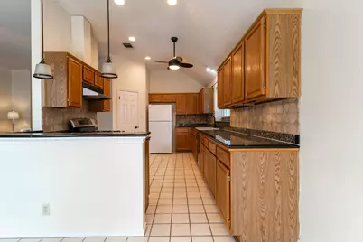 1012 Parrot Trail, Round Rock, TX 78681 - Photo 15