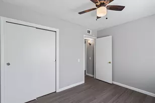 2501 Manor Cir, Austin, TX 78723 - Photo 13