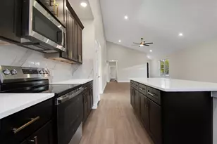 104 Kipapa Ct, Bastrop, TX 78602 - Photo 7