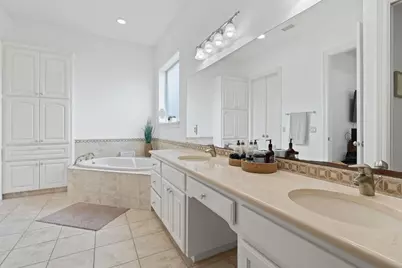 18 Tourney Lane, The Hills, TX 78738 - Photo 15