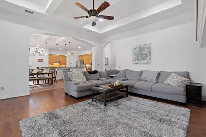 18 Tourney Lane, The Hills, TX 78738 - Photo 5