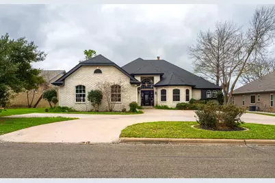 415 Saint Andrews Street, Meadowlakes, TX 78654 - Photo 1