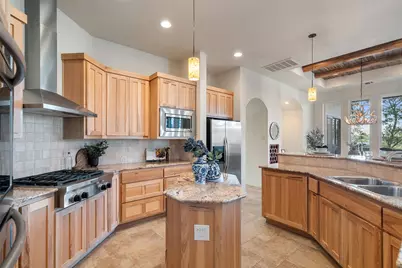 125 Clubhouse Drive, Lakeway, TX 78734 - Photo 13