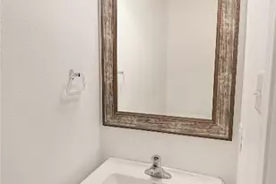 133 S Langtry Ln, Jarrell, TX 76537 - Photo 27