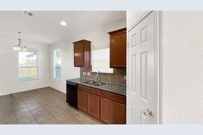 133 S Langtry Lane, Jarrell, TX 76537 - Photo 21