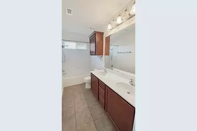 133 S Langtry Lane, Jarrell, TX 76537 - Photo 17