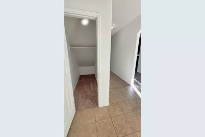 133 S Langtry Lane, Jarrell, TX 76537 - Photo 25