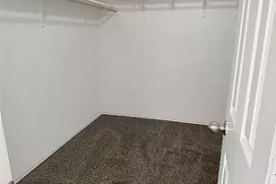 133 S Langtry Ln, Jarrell, TX 76537 - Photo 11