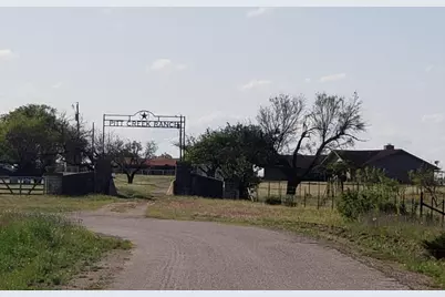 7947 County Road 1255, Lampasas, TX 76550 - Photo 3