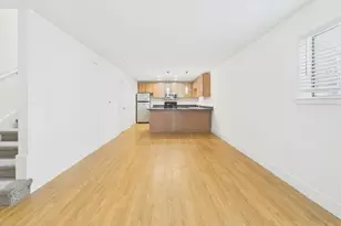 711 W 32nd St, Austin, TX 78705 - Photo 3