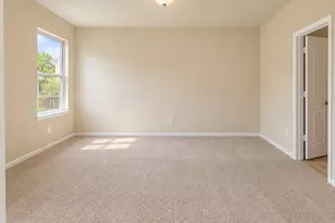 19412 Great Falls Dr, Manor, TX 78653 - Photo 5