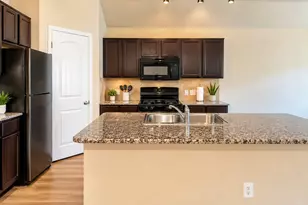 19412 Great Falls Dr, Manor, TX 78653 - Photo 3