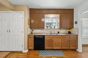 902 Mansell Ave, Austin, TX 78702 - Photo 11