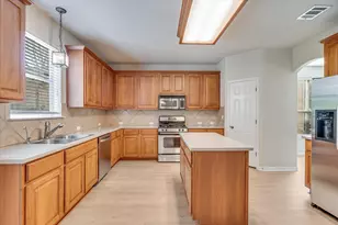 4029 Lake Edge Way, Pflugerville, TX 78660 - Photo 9