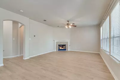 4029 Lake Edge Way, Pflugerville, TX 78660 - Photo 7