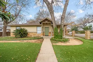 912 Mansell Ave, Austin, TX 78702 - Photo 1
