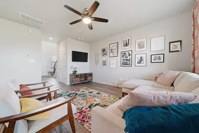 912 Eves Necklace Drive, Buda, TX 78610 - Photo 5