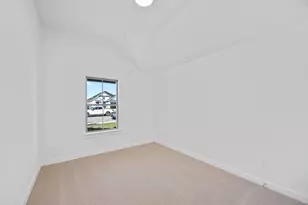 113 Malibu, Hutto, TX 78634 - Photo 17