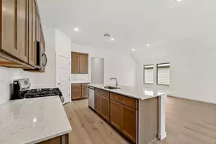 113 Malibu, Hutto, TX 78634 - Photo 15