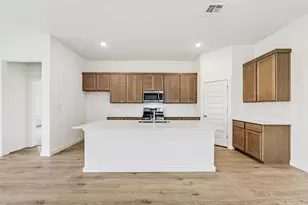113 Malibu, Hutto, TX 78634 - Photo 9