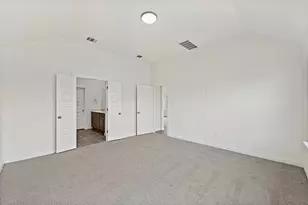 113 Malibu, Hutto, TX 78634 - Photo 17