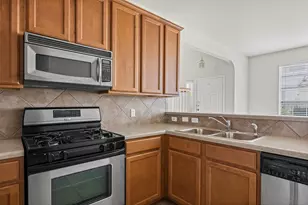 1900 Scofield Ridge Pkwy, Austin, TX 78727 - Photo 9