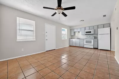 306 Calhoun Drive, Rockdale, TX 76567 - Photo 9