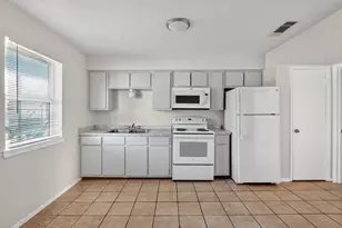 306 Calhoun Dr, Rockdale, TX 76567 - Photo 11