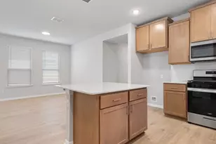 132 Condesa St, Kyle, TX 78640 - Photo 9