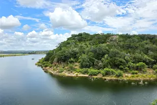 501 Coventry Rd, Spicewood, TX 78669 - Photo 5