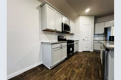 315 Darwin Place, Lockhart, TX 78644 - Photo 3