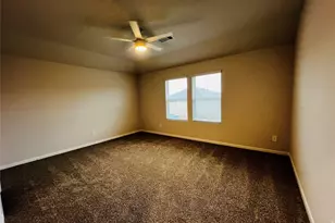 315 Darwin Pl, Lockhart, TX 78644 - Photo 7