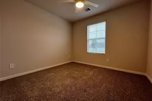 315 Darwin Pl, Lockhart, TX 78644 - Photo 13
