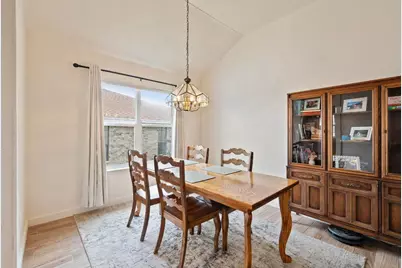 1808 Cedarlawn Street, Taylor, TX 76574 - Photo 5