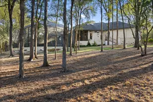 142 Llano Ct, Cedar Creek, TX 78612 - Photo 23