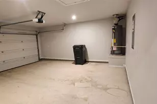 360 Banyon Dr, Liberty Hill, TX 78642 - Photo 5