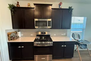 380 Mendoza, Kyle, TX 78640 - Photo 5