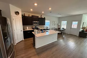 380 Mendoza, Kyle, TX 78640 - Photo 9