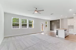 525 Longmount Cv, Liberty Hill, TX 78642 - Photo 3