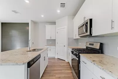 525 Longmount Cove, Liberty Hill, TX 78642 - Photo 11