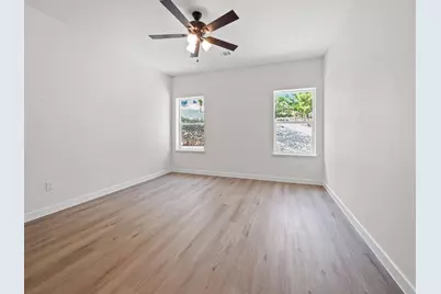 173 Kahalulu Drive, Bastrop, TX 78602 - Photo 11