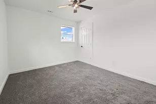 173 Kahalulu Dr, Bastrop, TX 78602 - Photo 23